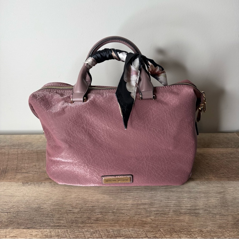 ADRIENNE VITTADINI Mauve Lavender Boston Speedy Style Handbag Shimmer Scarf - Picture 5 of 13